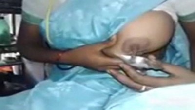Maganuku Mulai Paal Kodukum Amma Bhabhi Tamil